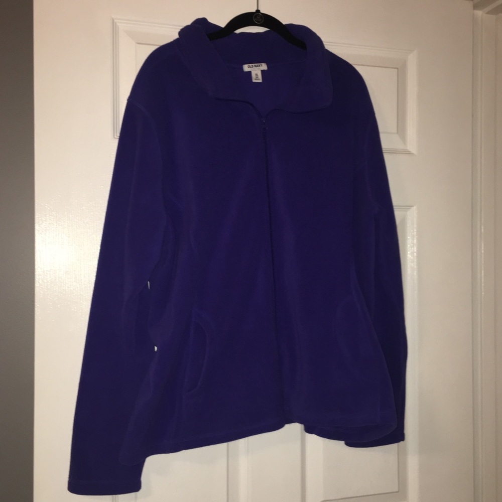 ⭐️ Old Navy Fleece Jacket